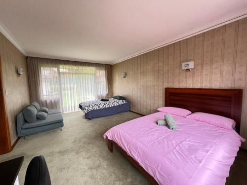 Epping House | 32 Room