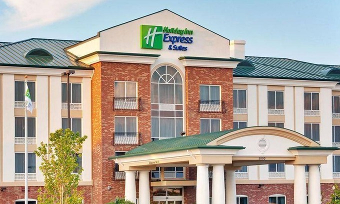 Millington Hotel | Elegant 33 m² Hotel with Pool, Breakfast & Perfect Score