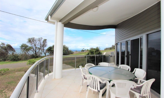 Crowdy Head House | Inviting Oceanfront Retreat at 33 Pacific Drive, Crowdy Head