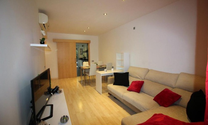 Roses Town Center Apartment | Pet-Friendly Getaway at 3326 Toplar for the Whole Family