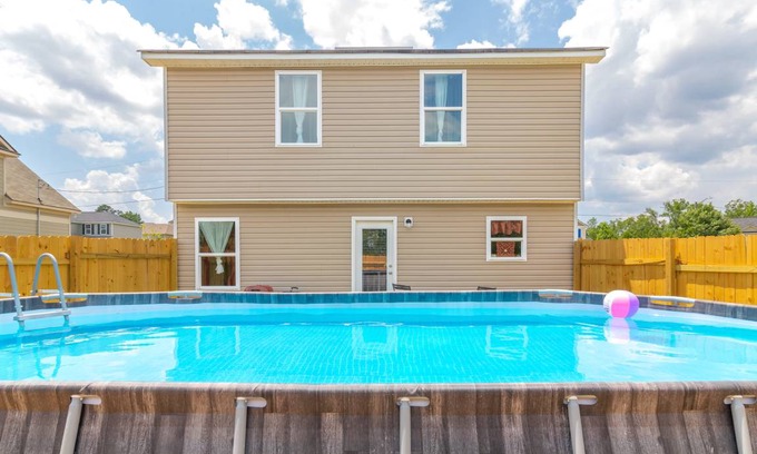 Columbus House | Spacious 7-Bedroom House Perfect for Family Gatherings