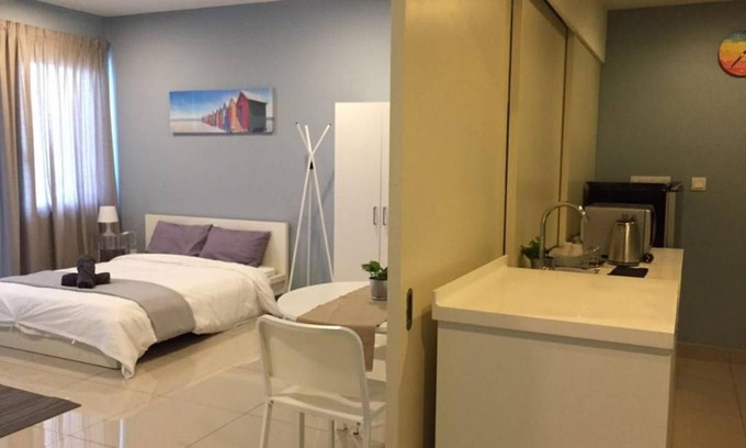 Shah Alam Apartment | Cozy 34 Studio at Trefoil Setia Alam with Pool & Kitchen