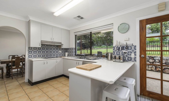 Port Macquarie House | Inviting Pet Friendly Retreat Near Shelly Beach