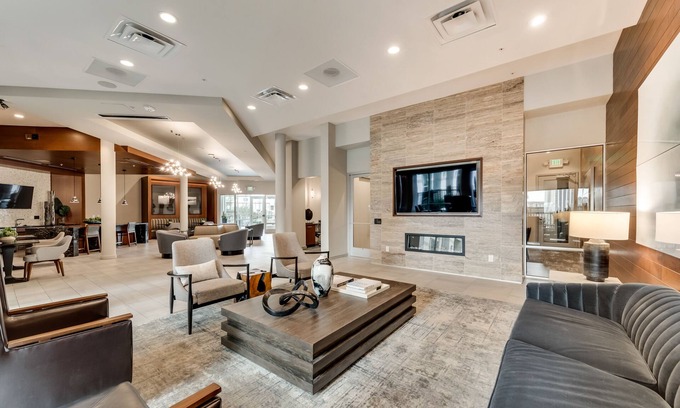 Las Colinas Apartment | Lakeview Oasis: 3BD with Pool in Las Colinas