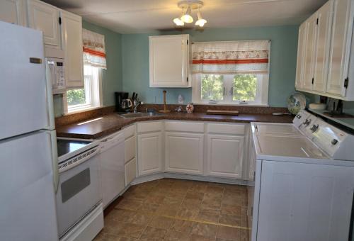 Sagamore Beach House | Family-Friendly Getaway at 355 Phillips Road, Cape Cod