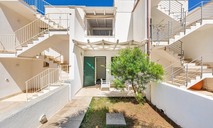 Lido Marini Apartment | Pet-Friendly Getaway at 3590 Charà by Barbarhouse