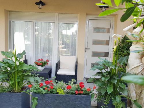 Le Thillay House | Convenient Stay Near CDG - Perfect for Olympic Events