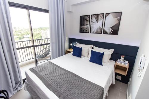 Brooklin Novo Apartment | Discover 360 Brooklin: Family-Friendly with Pool Access