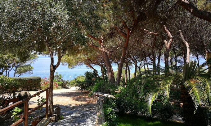 Terra Mala Villa | 360 ° of total relaxation in a small paradise overlooking the Gulf of Cagliari