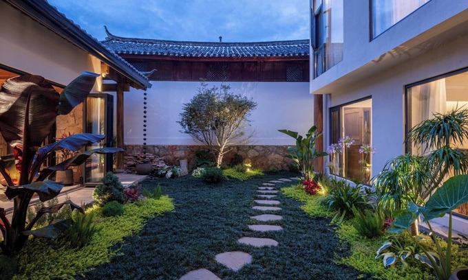 Baisha Old Town Hotel | 37 Courtyard Baisha Ancient Tow