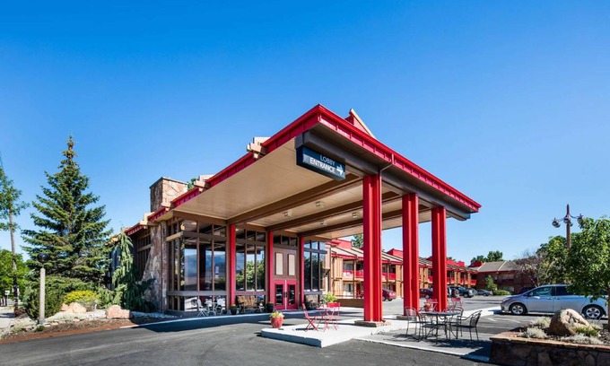 Heart of Missoula House | Comfortable 37 m² Motel for Up to 10 Guests, Pet Friendly
