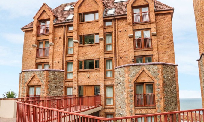 Westleigh Apartment | Family-Friendly 37 OCEAN PARK with Oceanfront Views