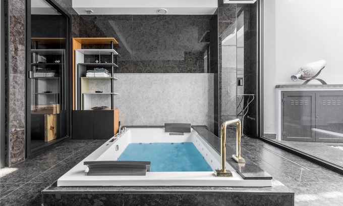 Mesagne Apartment | Relaxing Retreat at 3737 La Catedral by BarbarHouse