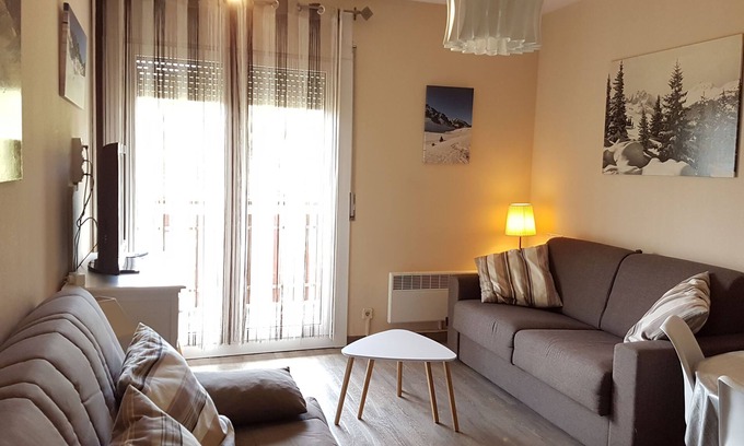Pas de la Casa Apartment | Comfortable 38 Chamois Apartment for Up to 5 Guests