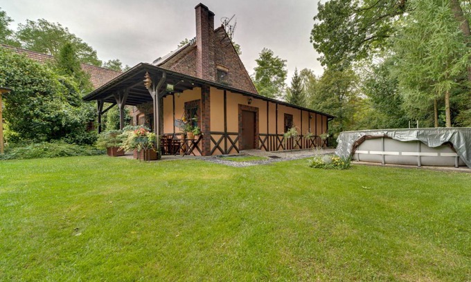 Chlebice Other | Spacious 5-Bedroom House with Pool & Pet-Friendly Amenities