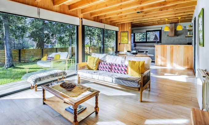 Angostura House | 39. Cherry House 1 (bog)