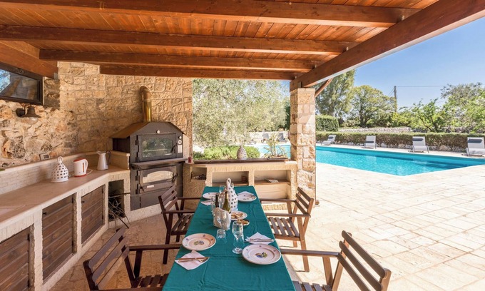 Noci House | Trullo Pozzo Diomede: Family-Friendly Stay with Pool Access