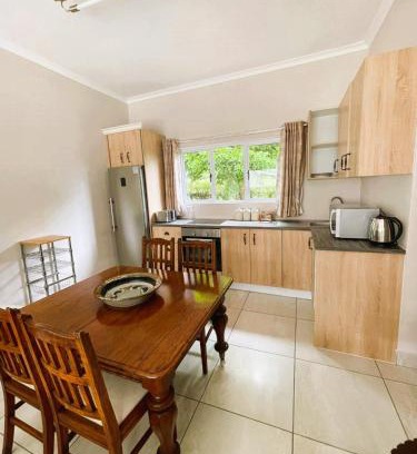 Nottingham Road Apartment | 3B Annie's Place Rawdons Country Estate