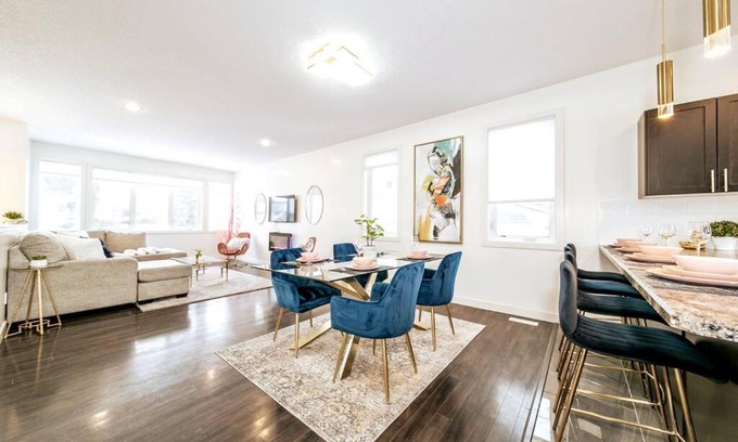 Jasper Place Apartment | Elegant 3B Executive Home with Fireplace & Pet-Friendly Stay