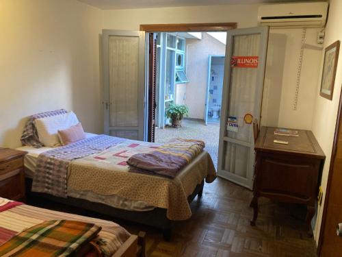 Salto House | Private Room with Bath & AC in Shared Hostel Style Home