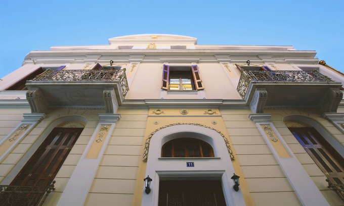 Kerameikos Apartment | Explore a Neoclassical Two-Bedroom Suite in Psiri