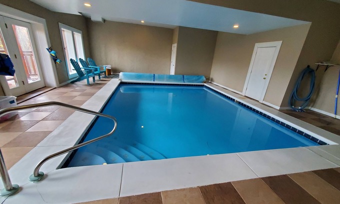 Cosby Cabin | Exceptional 3bd/4ba Home with Heated Pool & Theater