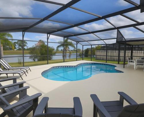 Indian Wells House | 3BD Lakeview House with Pool Dsney