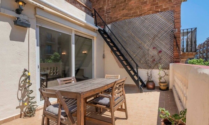 La Sagrada Familia Apartment | Stylish 3BD Retreat with Private Terrace by Sagrada Familia