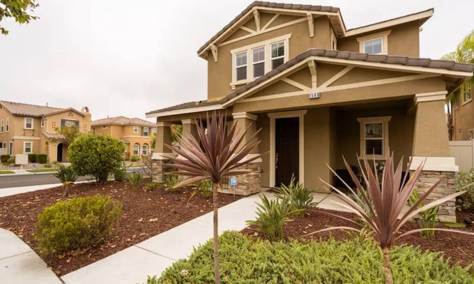 Otay Ranch House | 3Bedroom House in a family orientated neighborhood