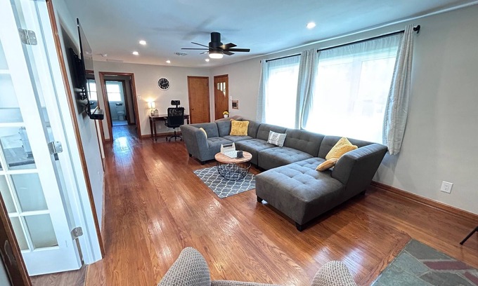 Schenectady House | Glenville Retreat: Guest Rated 10/10 with Hot Tub & Kitchen