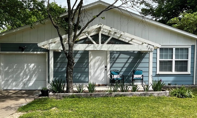 Broken Arrow House | Pet-Friendly 3BR Home in Broken Arrow - Guest Rated 9.8