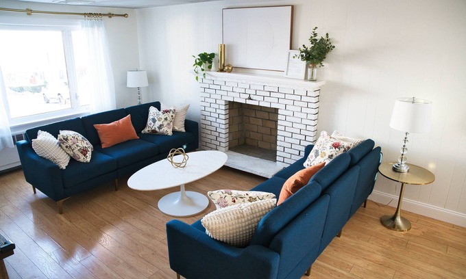 Malden House | Magnolia House: Modern Retreat Near Boston with Breakfast