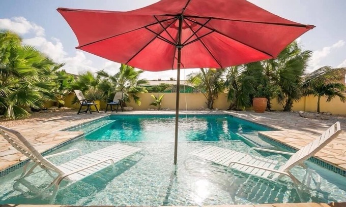 Palm Beach Villa | Private Villa with Pool Near Eagle Beach - Rated 9.8/10