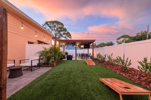 St. Petersburg - Clearwater House | Cozy 3BR Retreat with Fire Pit & Backyard Near St Pete
