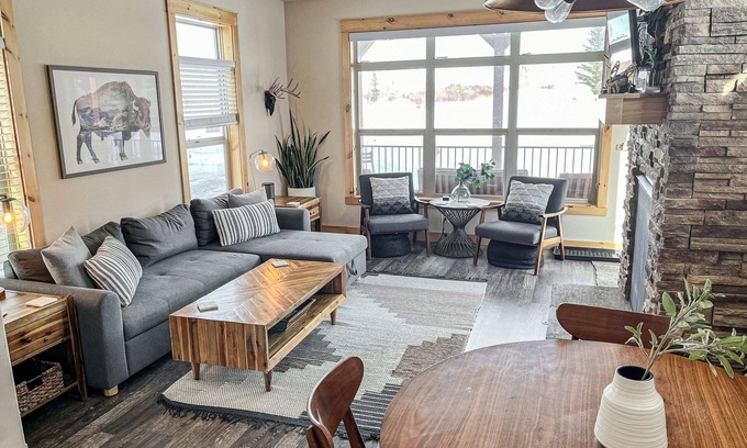 Granby Cabin | Inviting 3br Cabin Getaway - Ski, Fish & Golf Await You