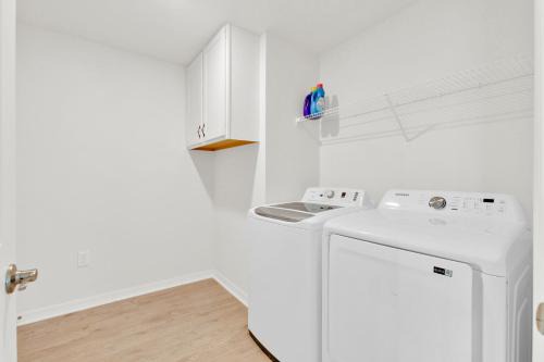 Auburndale House | 3BR House with Backyard & access to Auburndale Trail