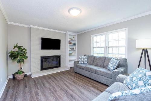 North Raleigh House | Family-Friendly Retreat with Fenced Yard and Swingset