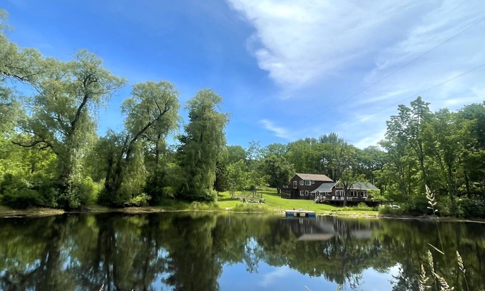 Tyler Hill House | Nature Retreat: 3BR Escape with Private Pond & Hot Tub