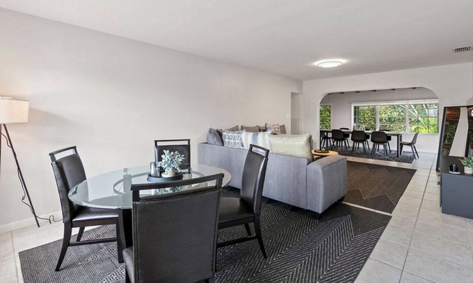 Coral Terrace House | Top-Rated 3br Oasis with Spa Near Coral Gables