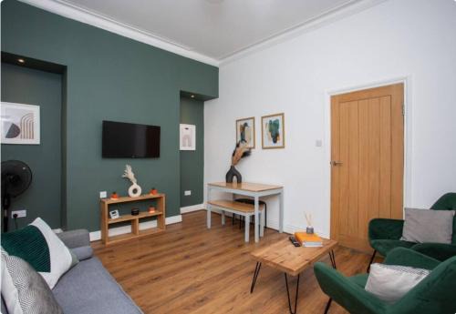 Sunderland House | 3br Retreat High Barnes Wifi