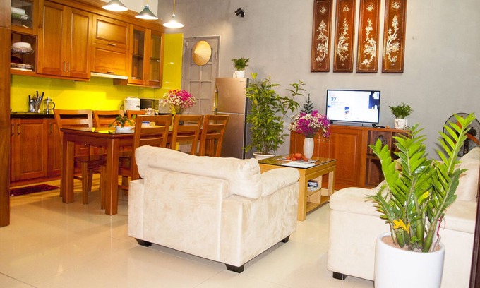 Truc Bach House | Cozy 3BR House with Lake View near Hoan Kiem Lake