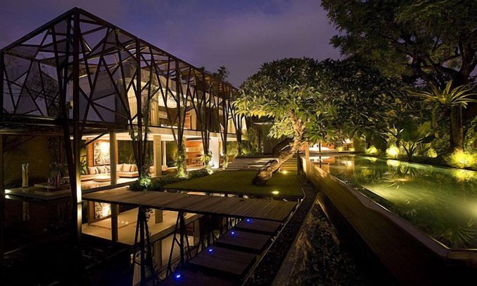 Central Seminyak Villa | Relaxing 3BR Retreat with Private Pool at Ziva Residence