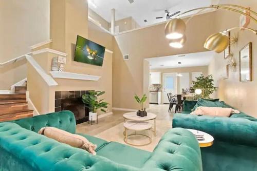 Austin House | Pet-Friendly 3BR Near Downtown with Pool and Accessibility