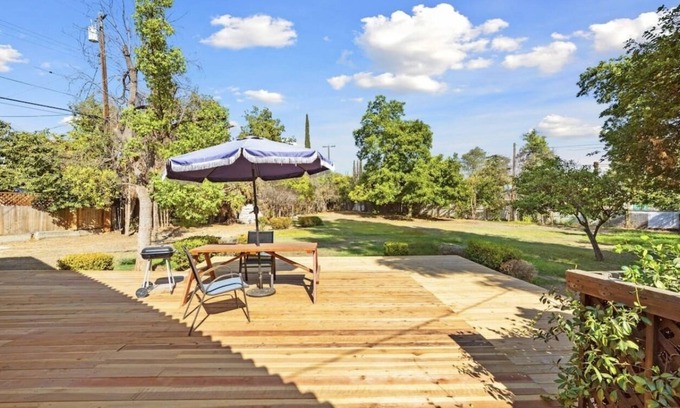 Bakersfield House | Beautiful 3-Bedroom Spanish Cottage with Spa and Pet Amenities