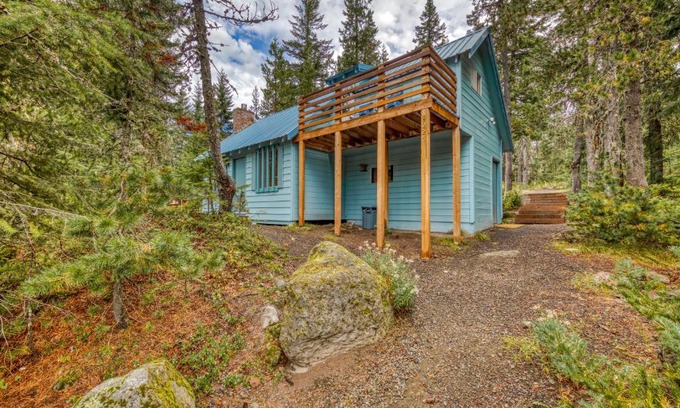 Government Camp House | Pet-Friendly 3Dogs Cabin: Family Retreat with Great Reviews