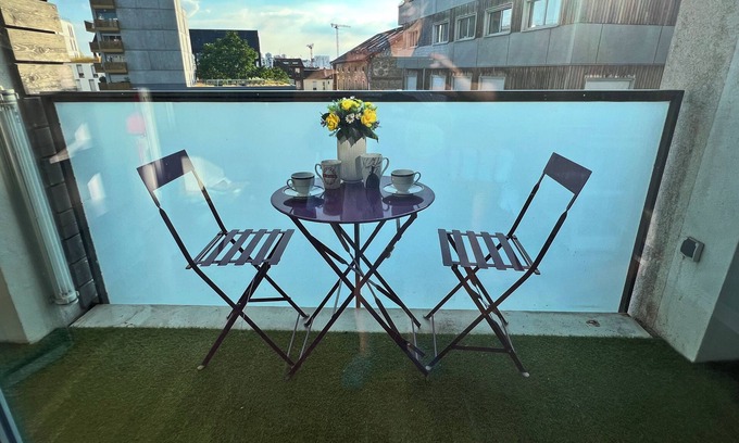 Ivry-port Apartment | Cozy 3-Room Apartment with Parking Near Paris Attractions