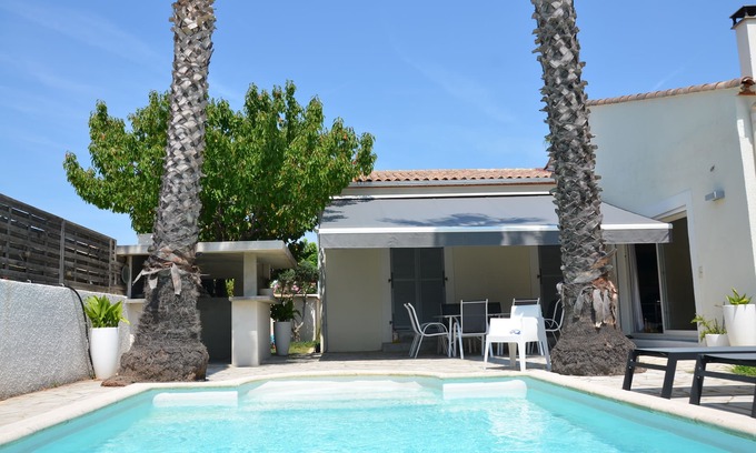 Perols Villa | Relaxing Comfort with Ocean Views & Salt Pool, 9.8 Rated