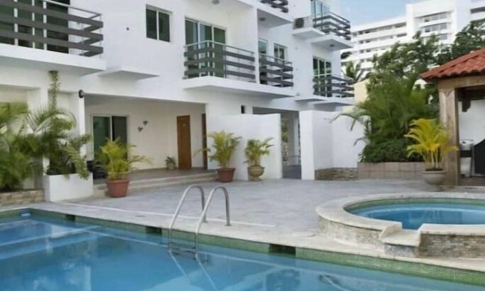 Caribbean Islands Apartment | Cozy 2 Bedroom Retreat with Free Parking Near the Beach