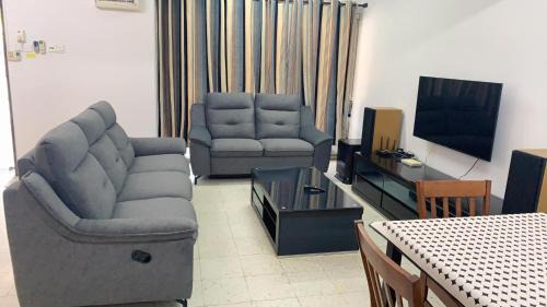 Bukit Jalil House | Comfortable 3R Suite for Families - Rated 9/10!