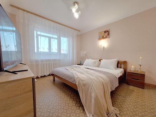 Sukhinovka Apartment | Cozy 4-Bedroom Balcony Retreat at Alex Apartments